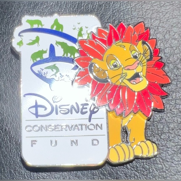 Disney: 2015 The Lion King: Simba Conservation Fund Pin - Picture 3 of 6